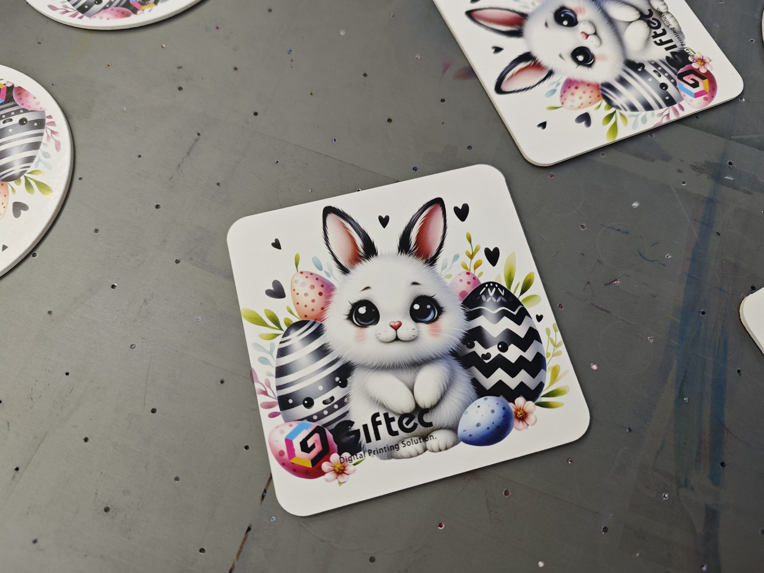 6090uv printer prints the base tray pattern in bulk缩略图