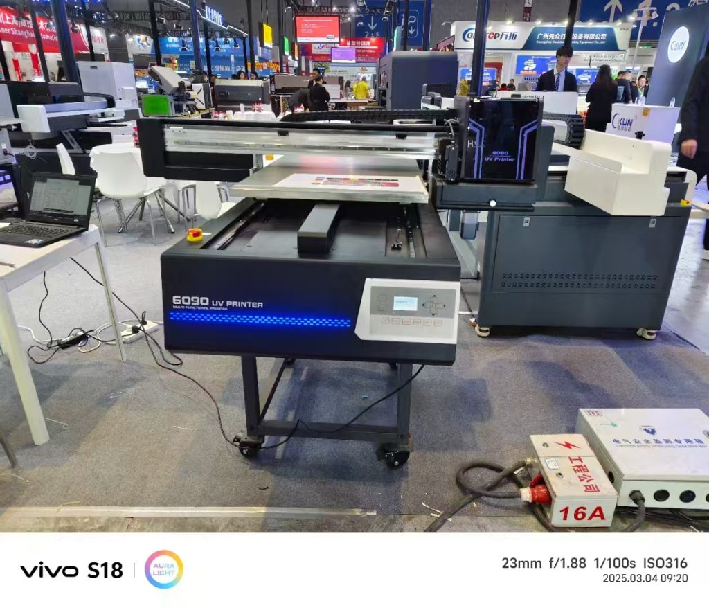 The rise of “China’s intelligent manufacturing” from APPPEXPO Shanghai International Printing Exhibition 2025! Domestic UV printer strength circle powder global merchants!|uv printer manufacturer | The rise of “China’s intelligent manufacturing” from APPPEXPO Shanghai International Printing Exhibition 2025! Domestic UV printer strength circle powder global merchants!|uv printer manufacturer |