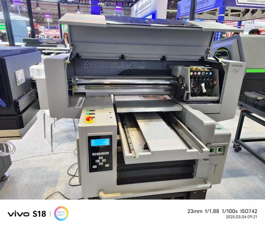The rise of “China’s intelligent manufacturing” from APPPEXPO Shanghai International Printing Exhibition 2025! Domestic UV printer strength circle powder global merchants!|uv printer manufacturer | The rise of “China’s intelligent manufacturing” from APPPEXPO Shanghai International Printing Exhibition 2025! Domestic UV printer strength circle powder global merchants!|uv printer manufacturer |