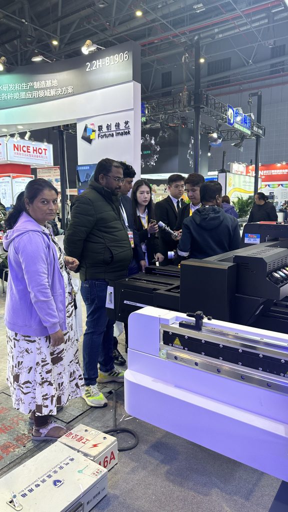 The rise of “China’s intelligent manufacturing” from APPPEXPO Shanghai International Printing Exhibition 2025! Domestic UV printer strength circle powder global merchants!|uv printer manufacturer | The rise of “China’s intelligent manufacturing” from APPPEXPO Shanghai International Printing Exhibition 2025! Domestic UV printer strength circle powder global merchants!|uv printer manufacturer |